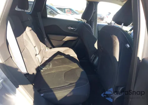 2017 Jeep Cherokee Latitude Fwd из США, поврежденный, VIN 1C4PJLCS6HD218927